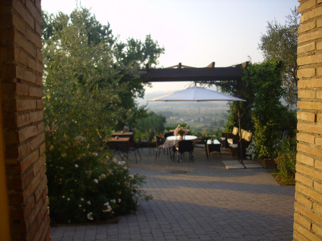 Chiara E Benedetta Villa Degli Ulivi Orvieto Exteriör bild